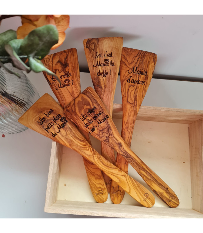 Cuillère en bois d'olivier personnalisée