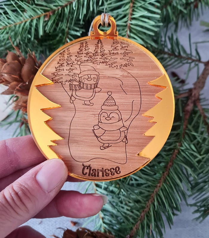 Boule de Noël en bois pingouin